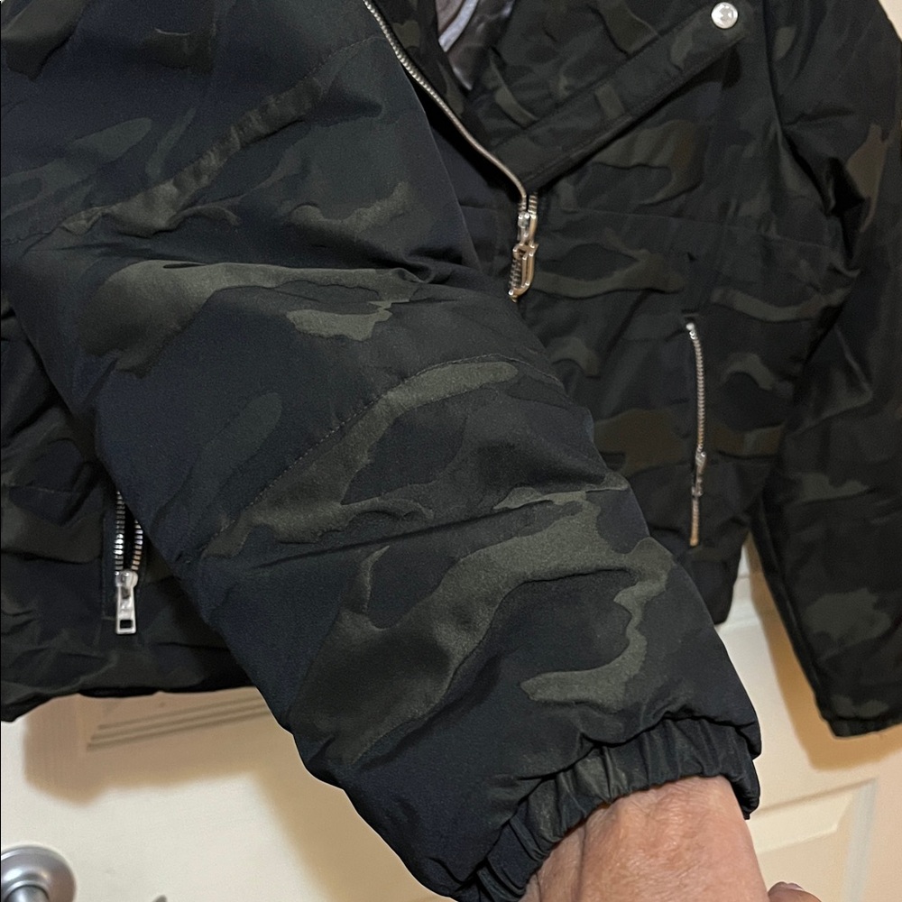 Juicy Couture Camo Puff Jacket S - Picture 5 of 7